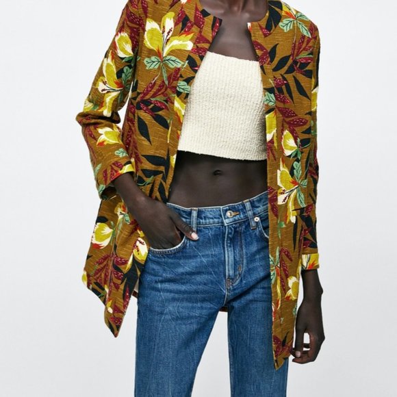 Zara Jackets & Blazers - Zara trendy coat - small